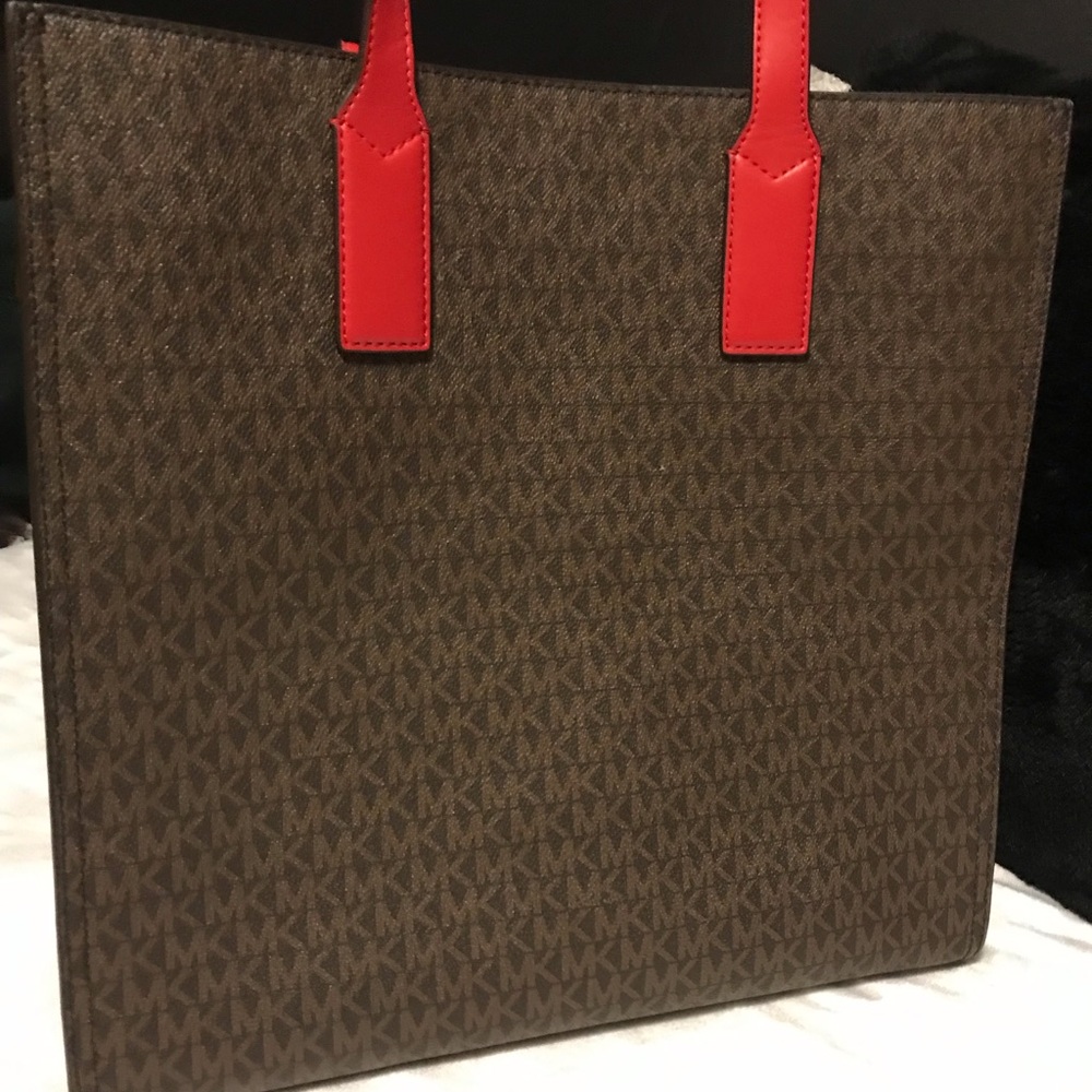 Michael Kors Kenly Large Tote MK Logo